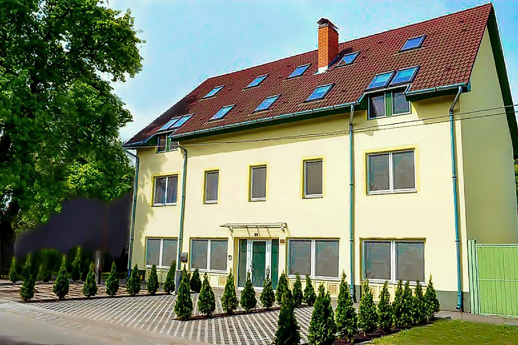 Nexus Vendégház Szeged Exterior foto