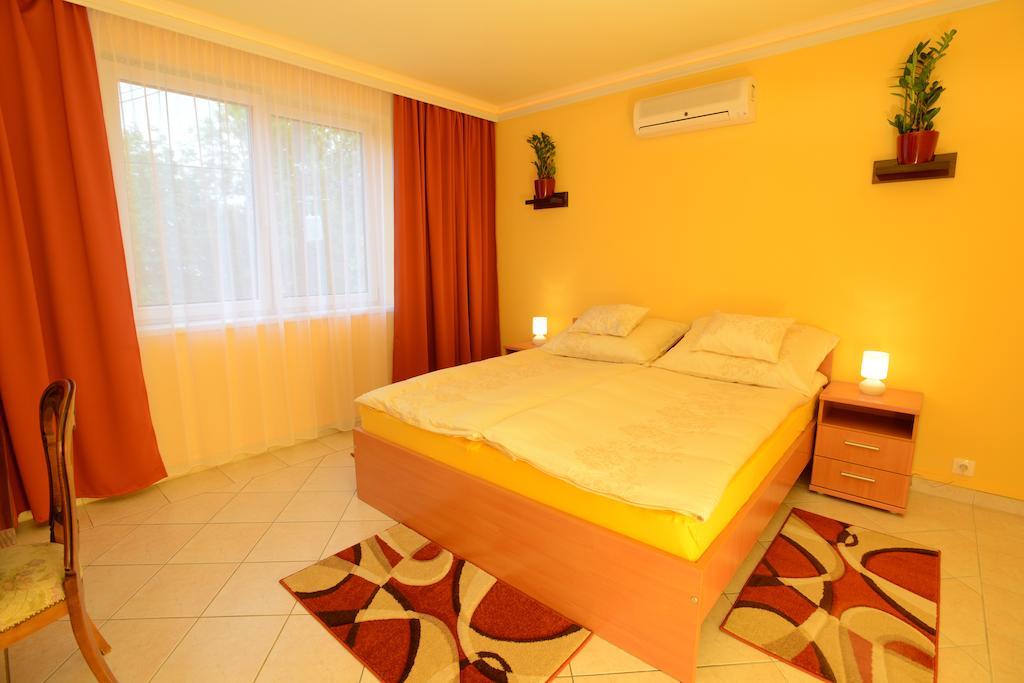 Nexus Vendégház Szeged Habitación foto